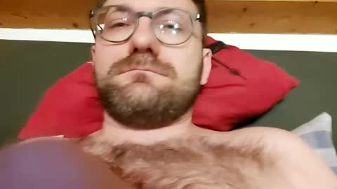 Snapshot of ben00189 chatting on 12-28-24, 12:47 ben00189 online show from 12-28-24, 12:47