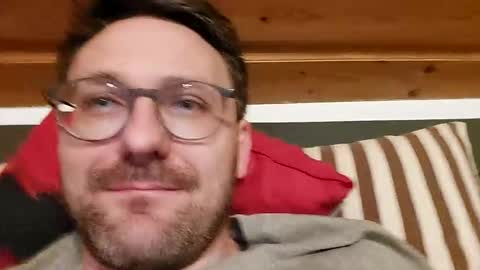 Snapshot of ben00189 chatting on 11-03-25, 05:36 ben00189 online show from 11-03-25, 05:36