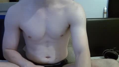 Snapshot of ben948900 chatting on 09-21-25, 09:11 ben948900 online show from 09-21-25, 09:11