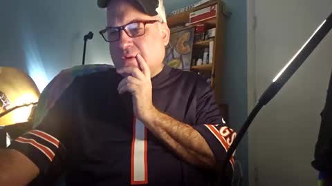 Snapshot of bendavewill chatting on 11-12-25, 09:21 Bendavewill online show from 11-12-25, 09:21