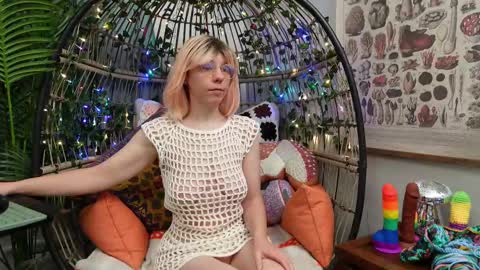 Willow online show from 10-04-25, 11:30