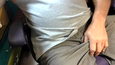 Snapshot of bendrinkin chatting on 07-19-26, 11:19 bendrinkin online show from 07-19-26, 11:19