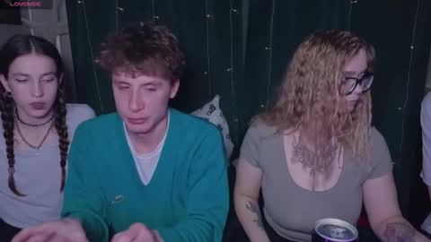 KENDALL  NATHAN online show from 02-08-26, 04:32