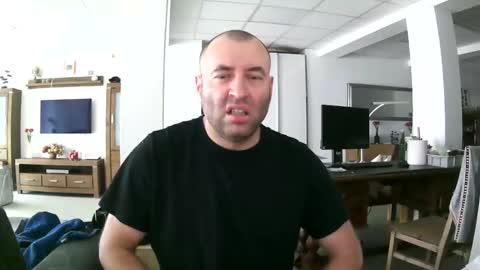 Robert  1984 online show from 05-07-26, 07:36