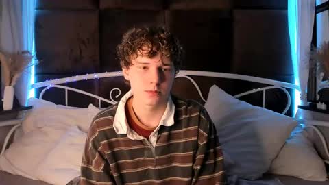 Snapshot of benjamin_harris chatting on 05-03-26, 10:43 Benjamin online show from 05-03-26, 10:43