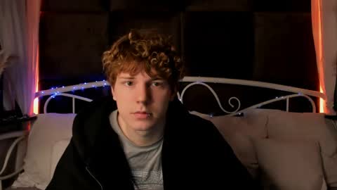 Snapshot of benjamin_harris chatting on 05-10-26, 03:06 Benjamin online show from 05-10-26, 03:06