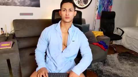 Snapshot of benjamincooperk1 chatting on 07-15-26, 06:29 benjamincooperk online show from 07-15-26, 06:29