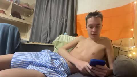 benji_j8 online show from 03-04-26, 10:27