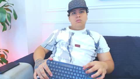 bennett_alejoo online show from 02-03-26, 06:13