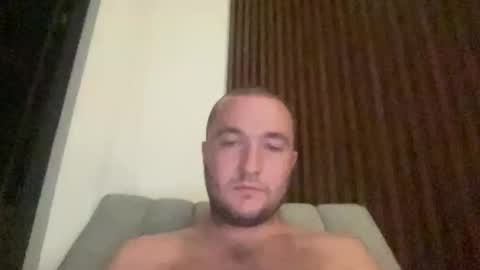 Snapshot of bennybuck97 chatting on 09-25-25, 04:49 bennybuck97 online show from 09-25-25, 04:49