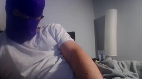 Snapshot of bennybueno chatting on 06-05-26, 03:02 bennybueno online show from 06-05-26, 03:02