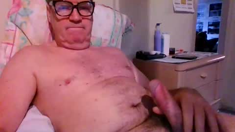 Snapshot of bennybutterfly007 chatting on 02-02-26, 09:19 bennybutterfly007 online show from 02-02-26, 09:19