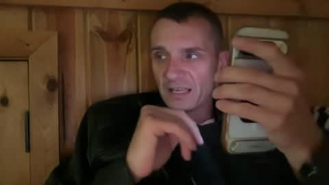 Snapshot of bennymn chatting on 06-21-26, 03:03 benny and innocentvixon online show from 06-21-26, 03:03