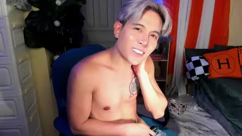 Snapshot of bentlyfuck chatting on 07-10-26, 05:34 bentlyfuck online show from 07-10-26, 05:34