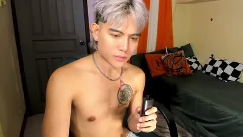Snapshot of bentlyfuck chatting on 07-14-26, 02:05 bentlyfuck online show from 07-14-26, 02:05