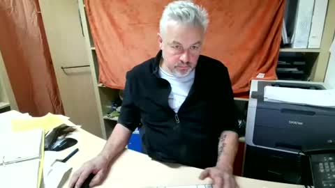 Martin online show from 12-04-24, 01:09