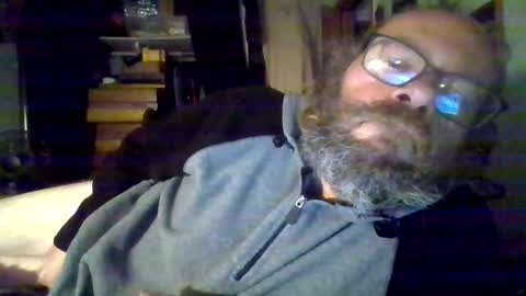 Snapshot of bergeeric1970 chatting on 11-21-25, 03:38 bergeeric1970 online show from 11-21-25, 03:38