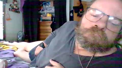 Snapshot of bergeeric1970 chatting on 01-10-26, 03:25 bergeeric1970 online show from 01-10-26, 03:25