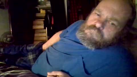 Snapshot of bergeeric1970 chatting on 02-15-26, 01:24 bergeeric1970 online show from 02-15-26, 01:24