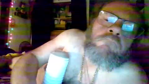 bergeeric1970 online show from 04-16-26, 04:02