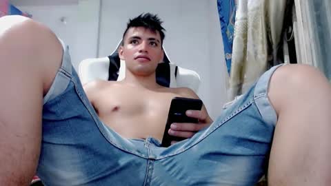 Snapshot of bergon30 chatting on 02-09-25, 05:50 Bergon77 online show from 02-09-25, 05:50