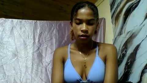 Snapshot of beriziky chatting on 06-10-26, 02:23 beriziky online show from 06-10-26, 02:23