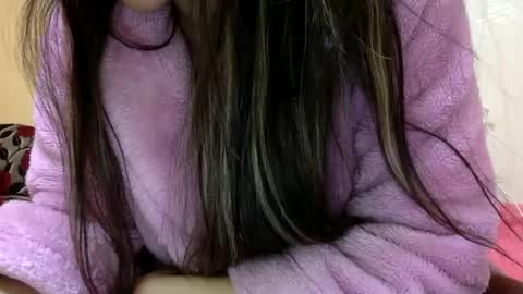 Snapshot of bermudatriangle12 chatting on 01-10-25, 06:28 tixxie  online show from 01-10-25, 06:28