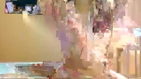 Snapshot of bermudatriangle12 chatting on 09-09-25, 04:45 tixxie  online show from 09-09-25, 04:45