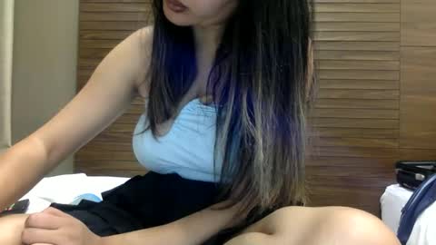 tixxie  online show from 11-17-25, 04:46
