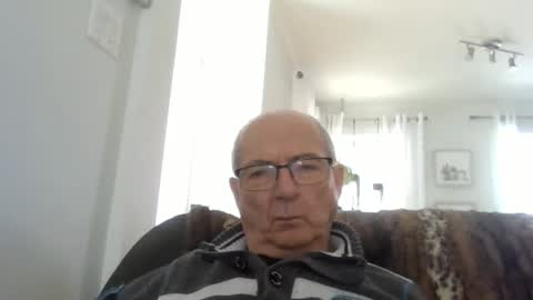 bernard1102 online show from 04-07-26, 02:39