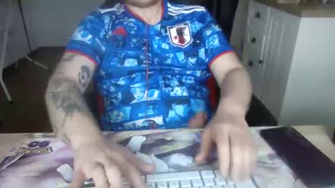 Snapshot of bernardo1904 chatting on 05-14-26, 01:51 Bernardo online show from 05-14-26, 01:51