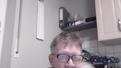 Snapshot of bernie6004 chatting on 06-19-26, 10:08 bernie6004 online show from 06-19-26, 10:08