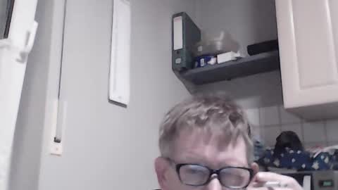 Snapshot of bernie6004 chatting on 07-05-26, 11:56 bernie6004 online show from 07-05-26, 11:56