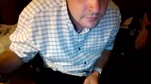 Bernie online show from 06-07-26, 01:43