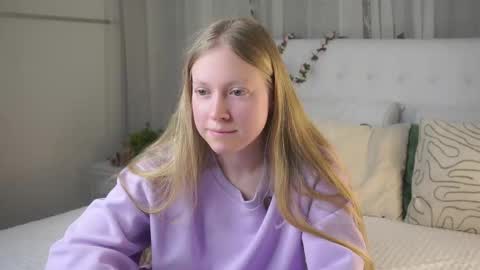 Snapshot of berniedelamora chatting on 03-22-26, 12:30 Mira online show from 03-22-26, 12:30