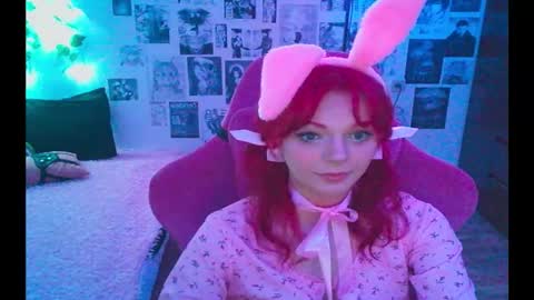 BerrieKitten online show from 10-08-25, 07:22