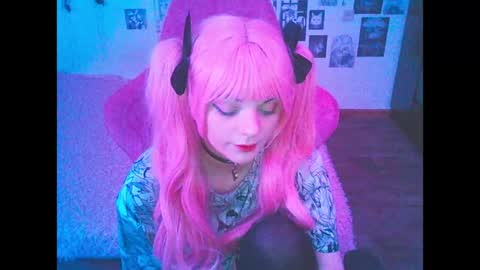 Snapshot of berriekitten chatting on 05-17-26, 01:58 BerrieKitten online show from 05-17-26, 01:58