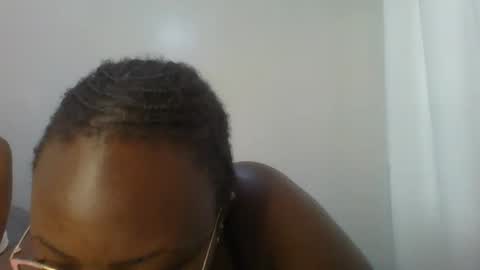 Snapshot of berries_lee chatting on 03-11-25, 08:52 berries_lee online show from 03-11-25, 08:52