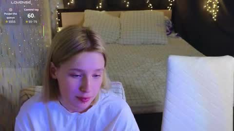 Snapshot of berry_assortment chatting on 03-26-26, 05:07 Your sweet Tara and Eva online show from 03-26-26, 05:07