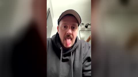 bestfriend123456 online show from 02-12-26, 07:20