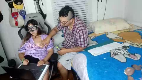 Snapshot of bestia_bella_sex chatting on 09-24-25, 04:27 Rugal y angel online show from 09-24-25, 04:27