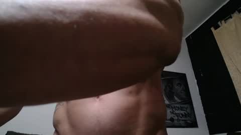 Snapshot of bestmuscle chatting on 06-18-26, 10:36 bestmuscle online show from 06-18-26, 10:36