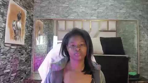 Snapshot of betany_grey chatting on 02-27-26, 05:07 Betaby grey online show from 02-27-26, 05:07