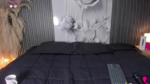 Snapshot of betanymiller chatting on 05-22-26, 05:03 Betany online show from 05-22-26, 05:03
