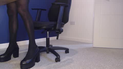 Snapshot of bethanyd04 chatting on 10-06-25, 02:47 bethanyd04 online show from 10-06-25, 02:47