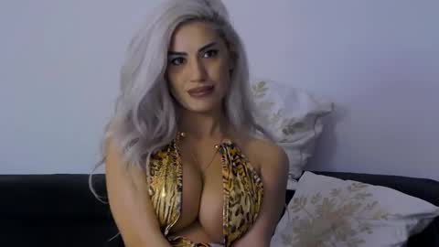 bethierusse online show from 12-18-25, 05:24