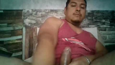 Snapshot of beto471292 chatting on 03-21-26, 04:21 beto471292 online show from 03-21-26, 04:21