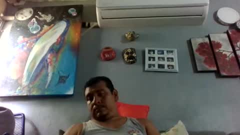 Snapshot of beto471292 chatting on 05-16-26, 11:03 beto471292 online show from 05-16-26, 11:03