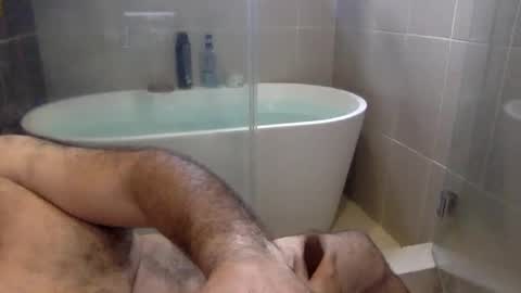 Snapshot of betoooox chatting on 02-15-26, 03:53 Virtual Gentleman online show from 02-15-26, 03:53