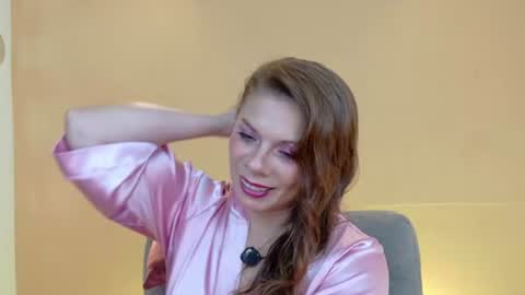 Snapshot of betsy_anub chatting on 07-29-26, 06:17 LINDA online show from 07-29-26, 06:17